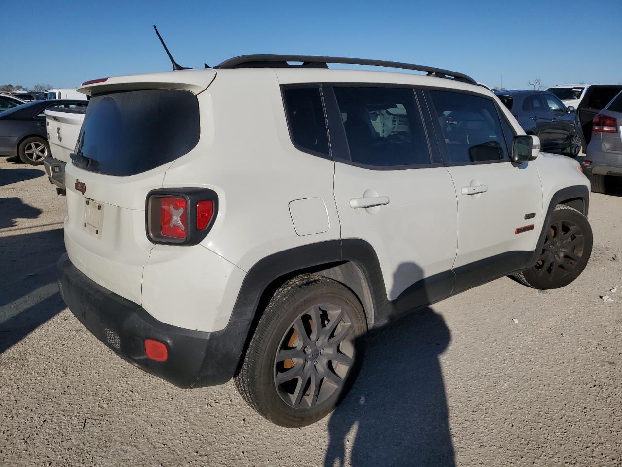 2016 JEEP RENEGADE L - Image 3