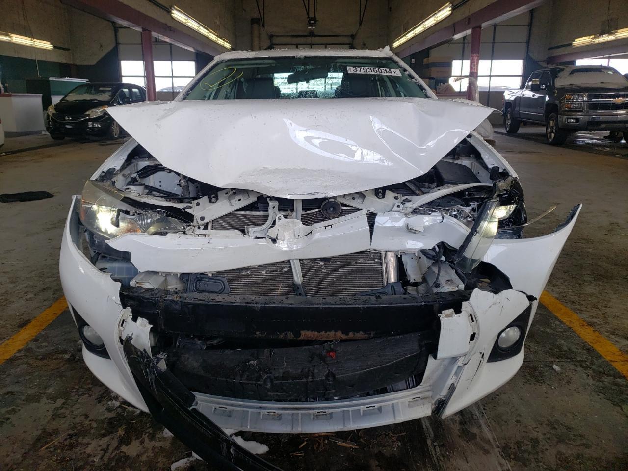 2016 TOYOTA COROLLA L - Фото 5