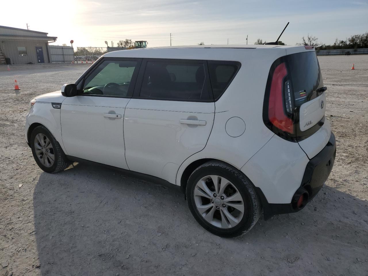 2016 KIA SOUL + - Фото 2