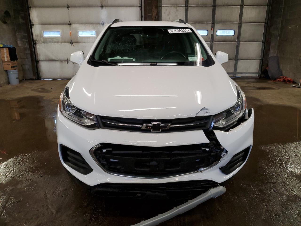 2018 CHEVROLET TRAX 1LT - Image 5