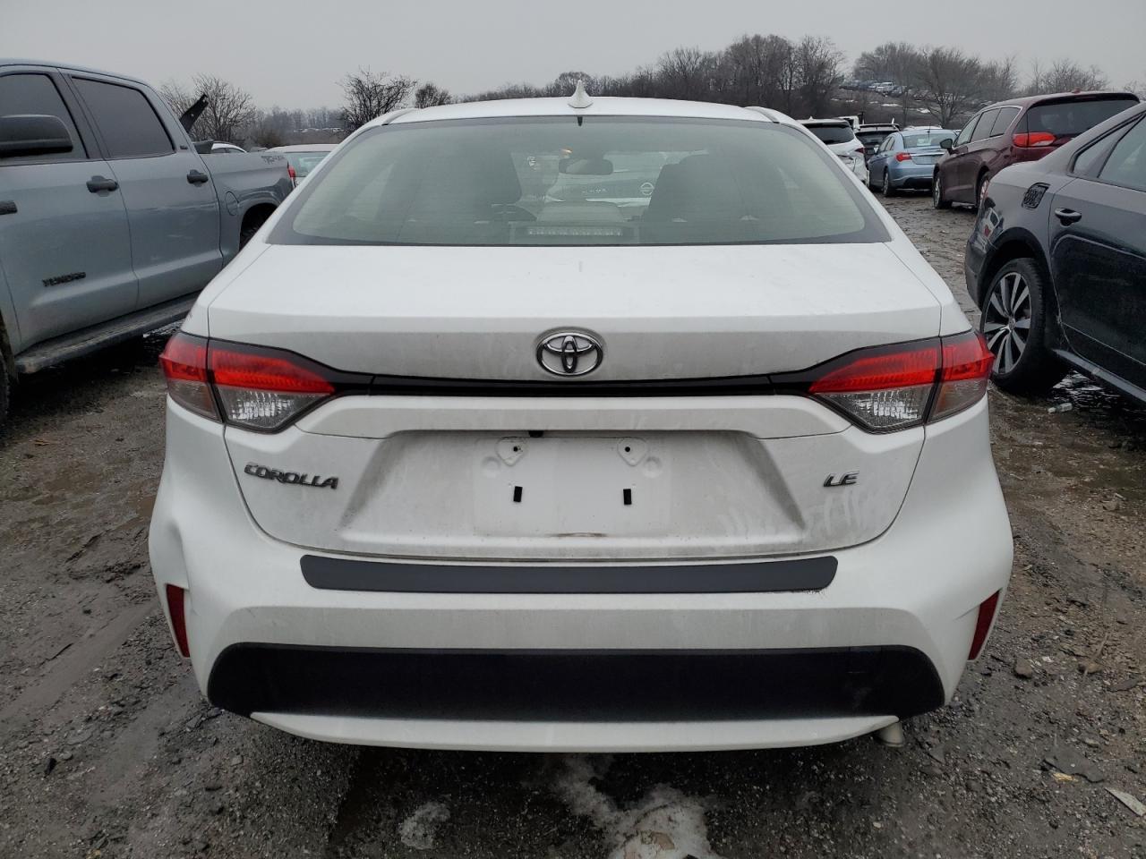 2022 TOYOTA COROLLA LE - Фото 6