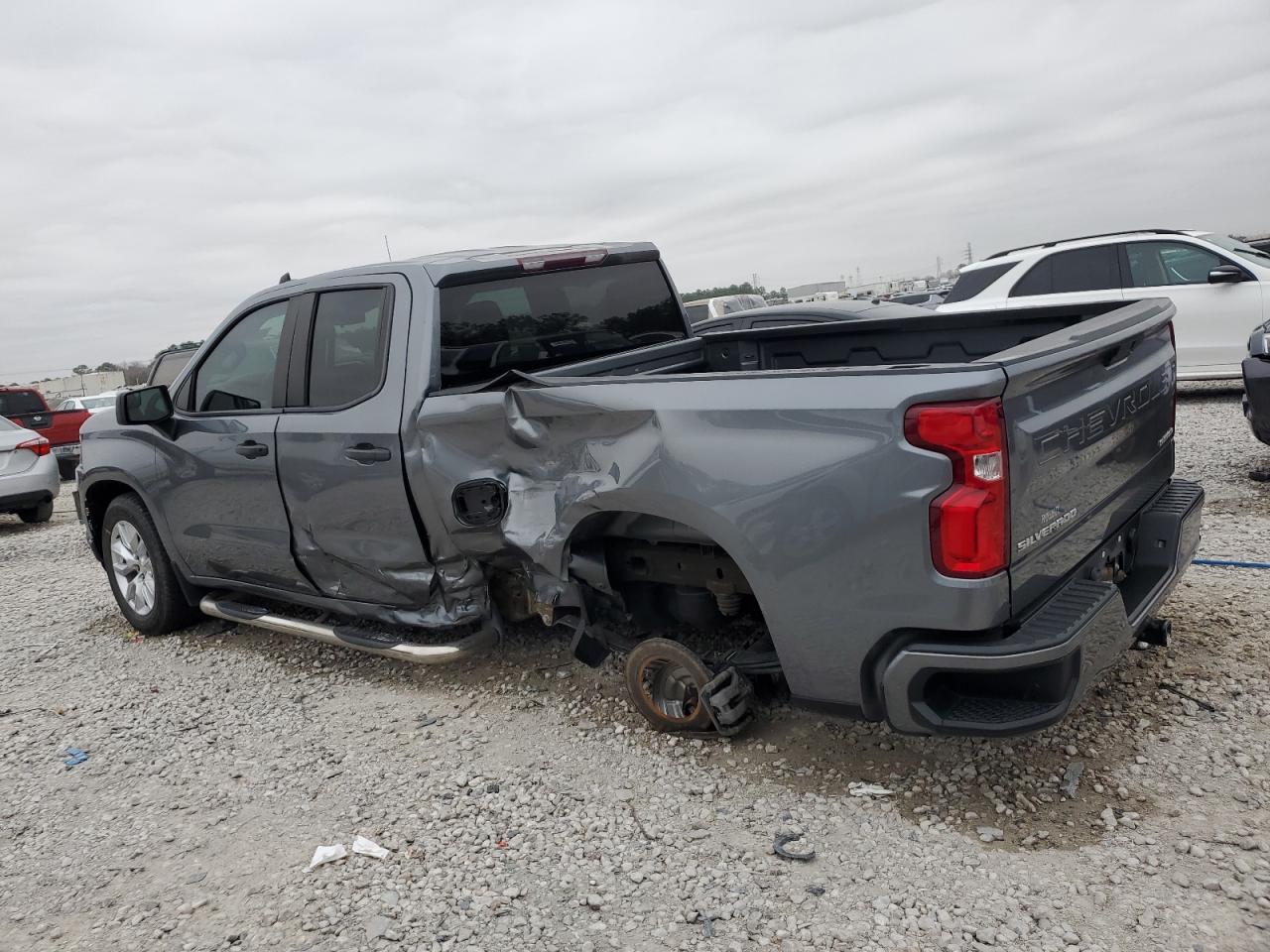 2020 CHEVROLET SILVERADO - Image 2