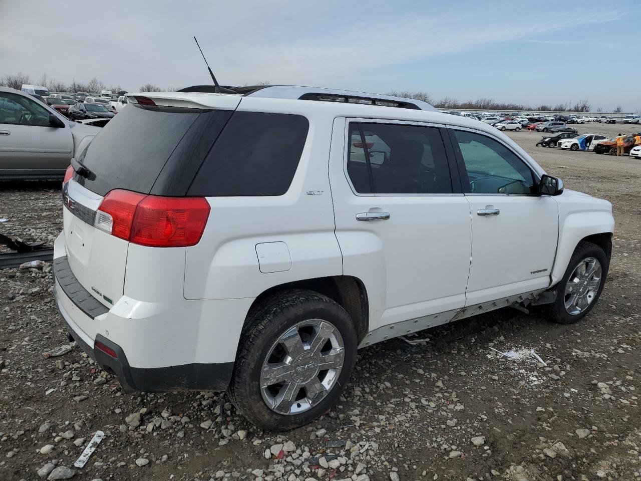 2012 GMC TERRAIN SL - Image 3