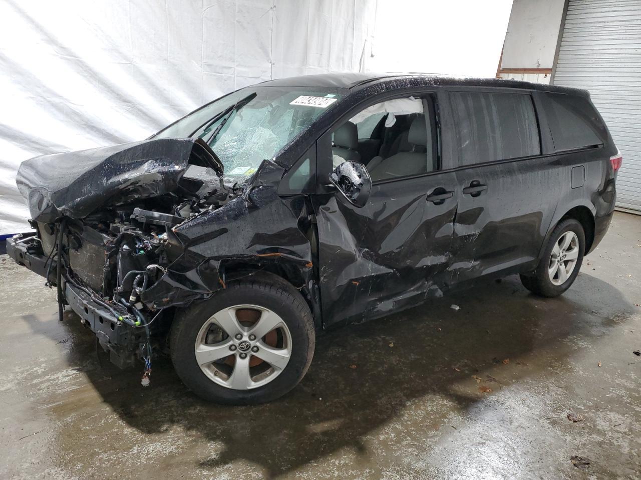 2020 TOYOTA SIENNA L