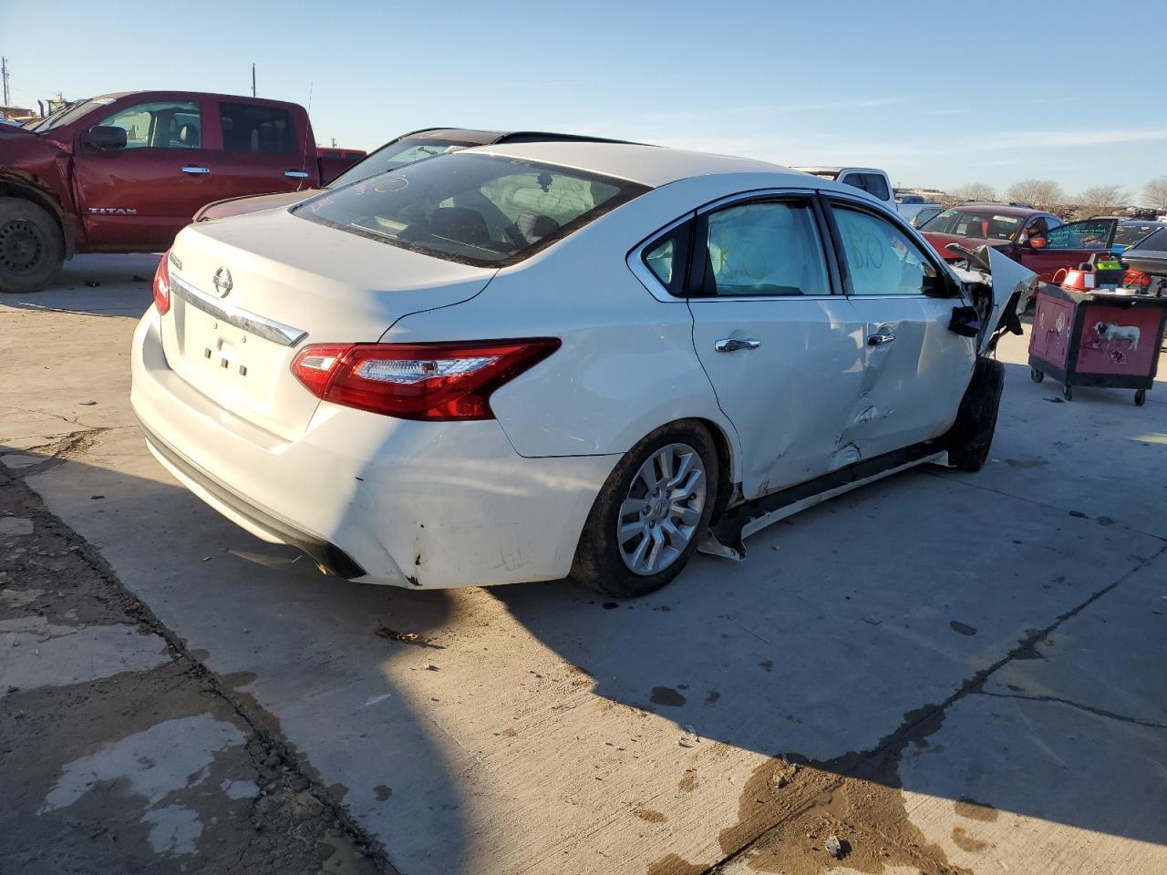 2016 NISSAN ALTIMA 2.5 - Фото 3