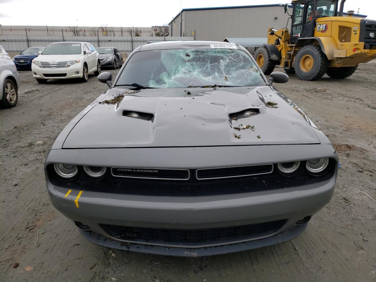 2017 DODGE CHALLENGER - Image 5