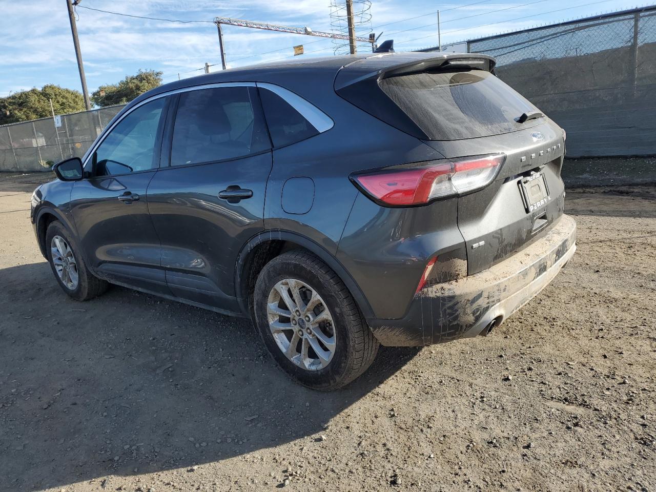 2020 FORD ESCAPE SE - Image 2