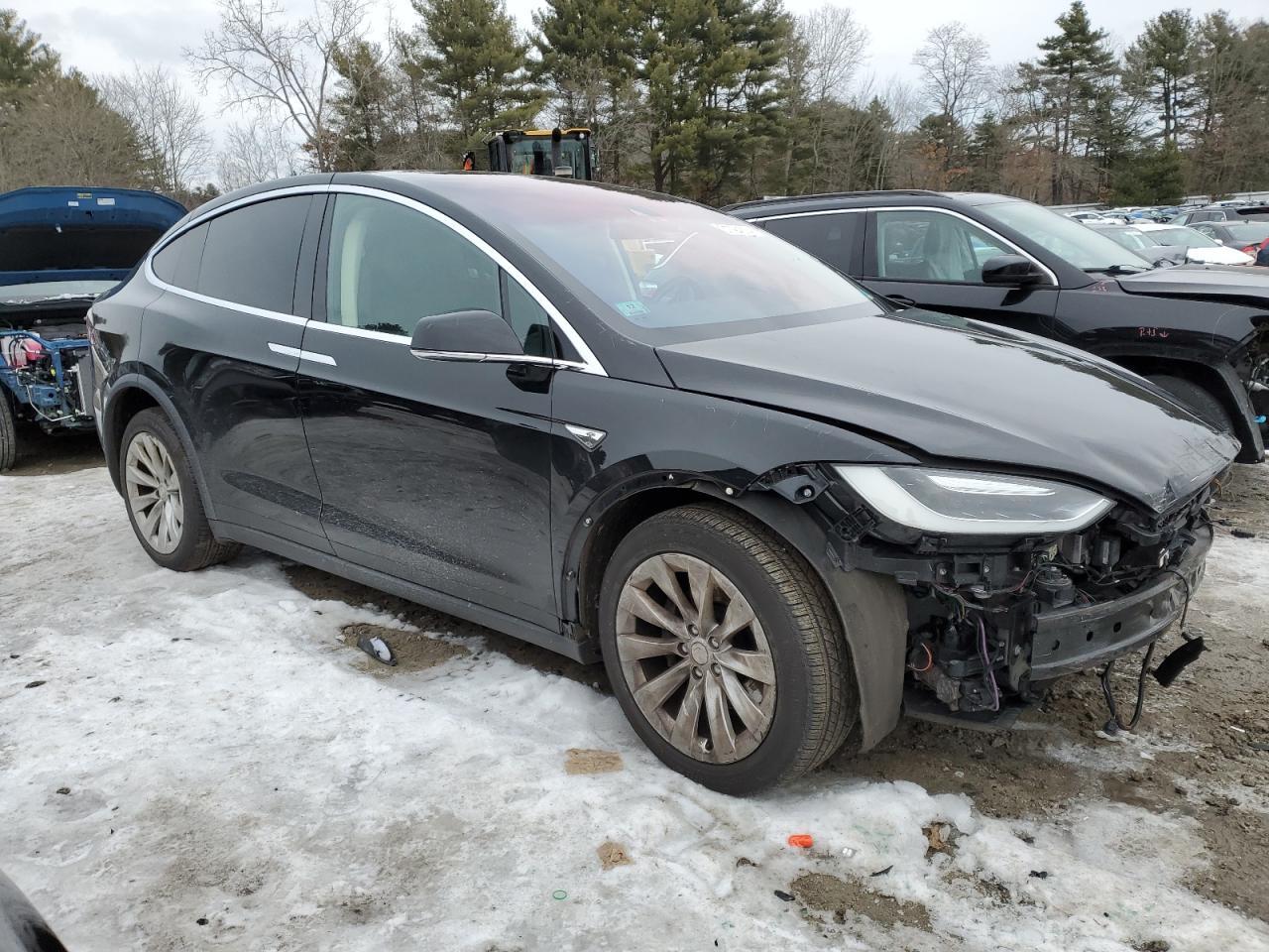 2016 TESLA MODEL X - Фото 4