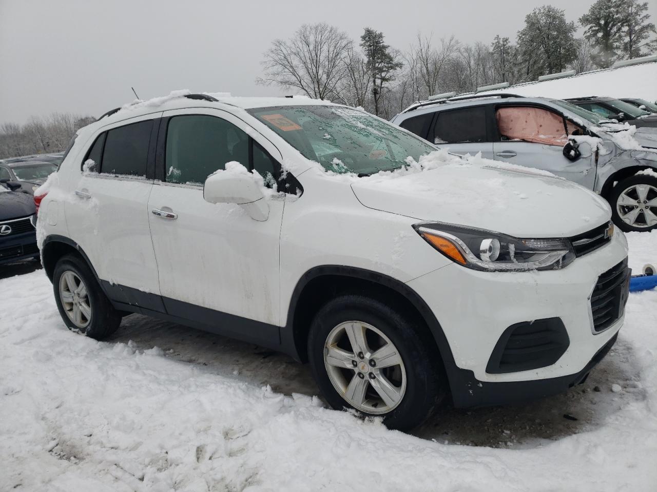 2019 CHEVROLET TRAX 1LT - Image 4