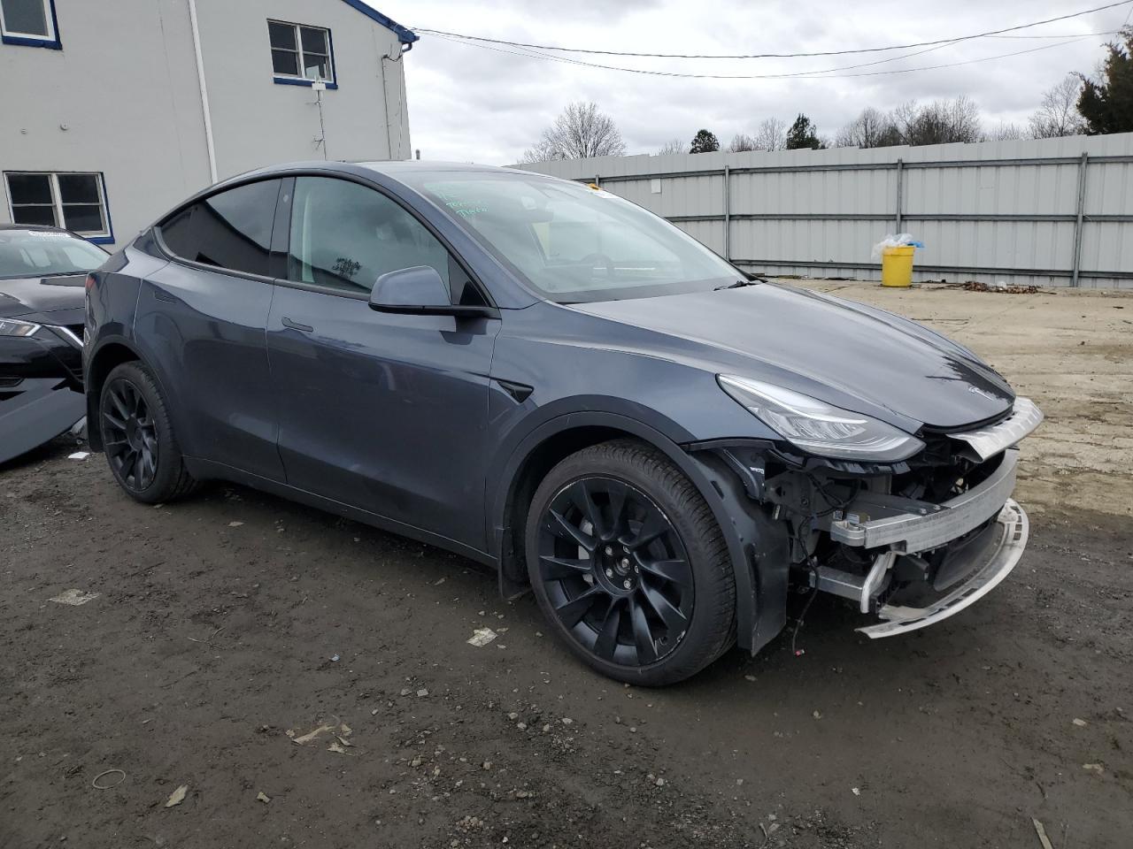 2023 TESLA MODEL Y - Фото 4