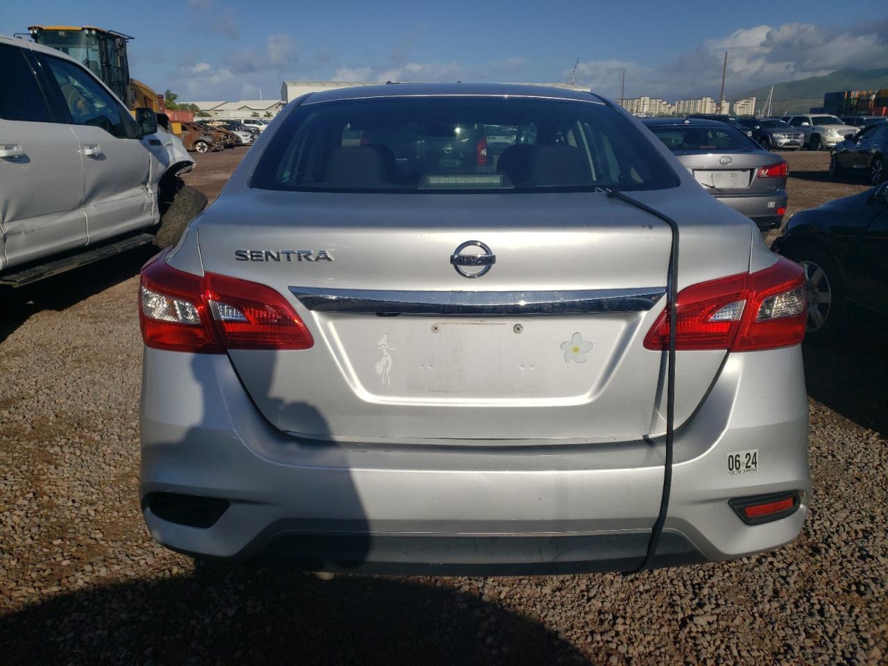 2018 NISSAN SENTRA S - Фото 6