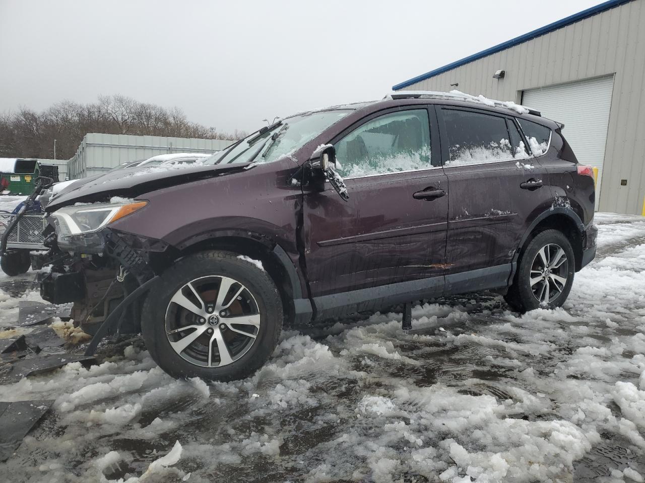 2016 TOYOTA RAV4 XLE