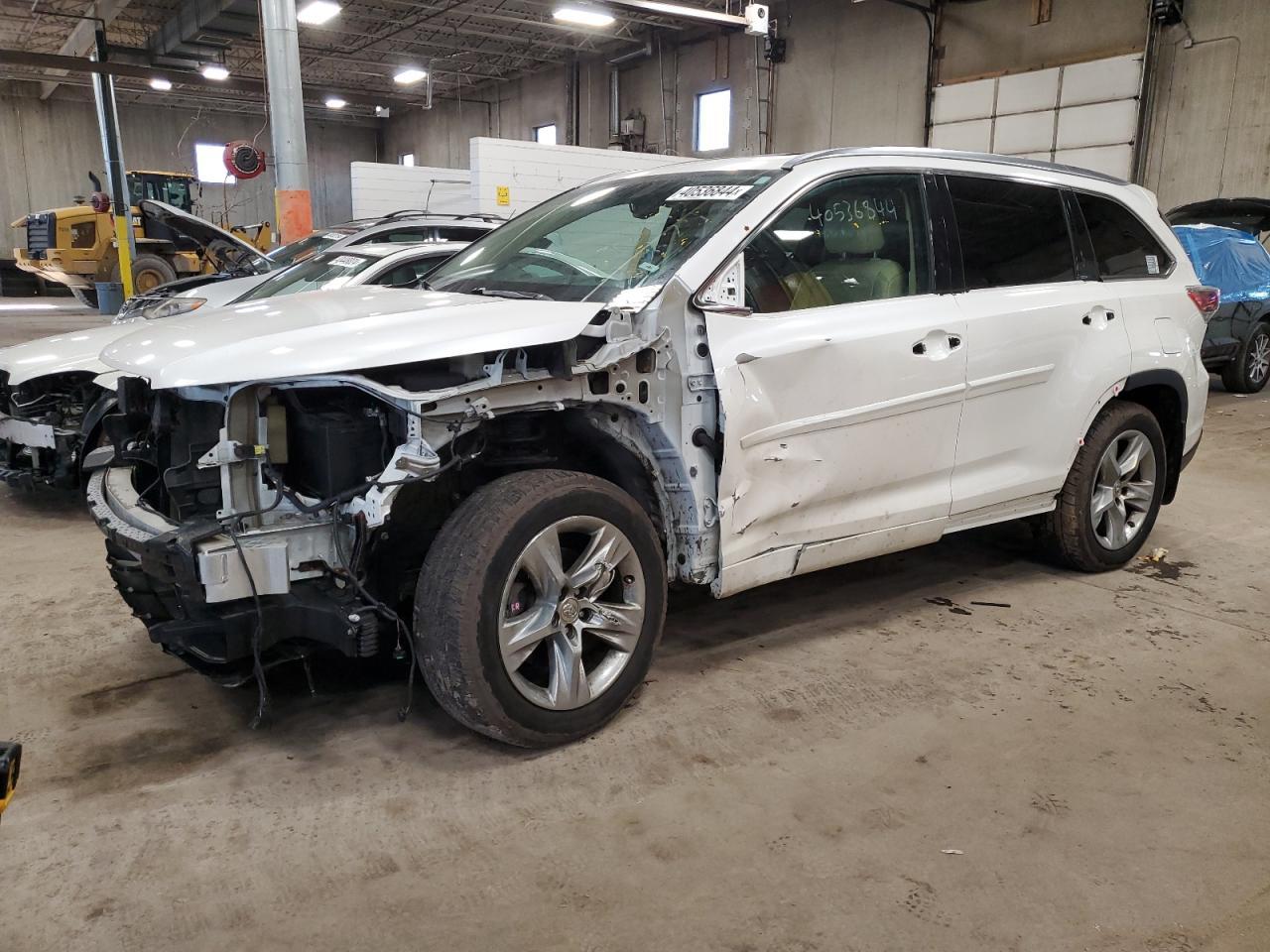 2015 TOYOTA HIGHLANDER car image