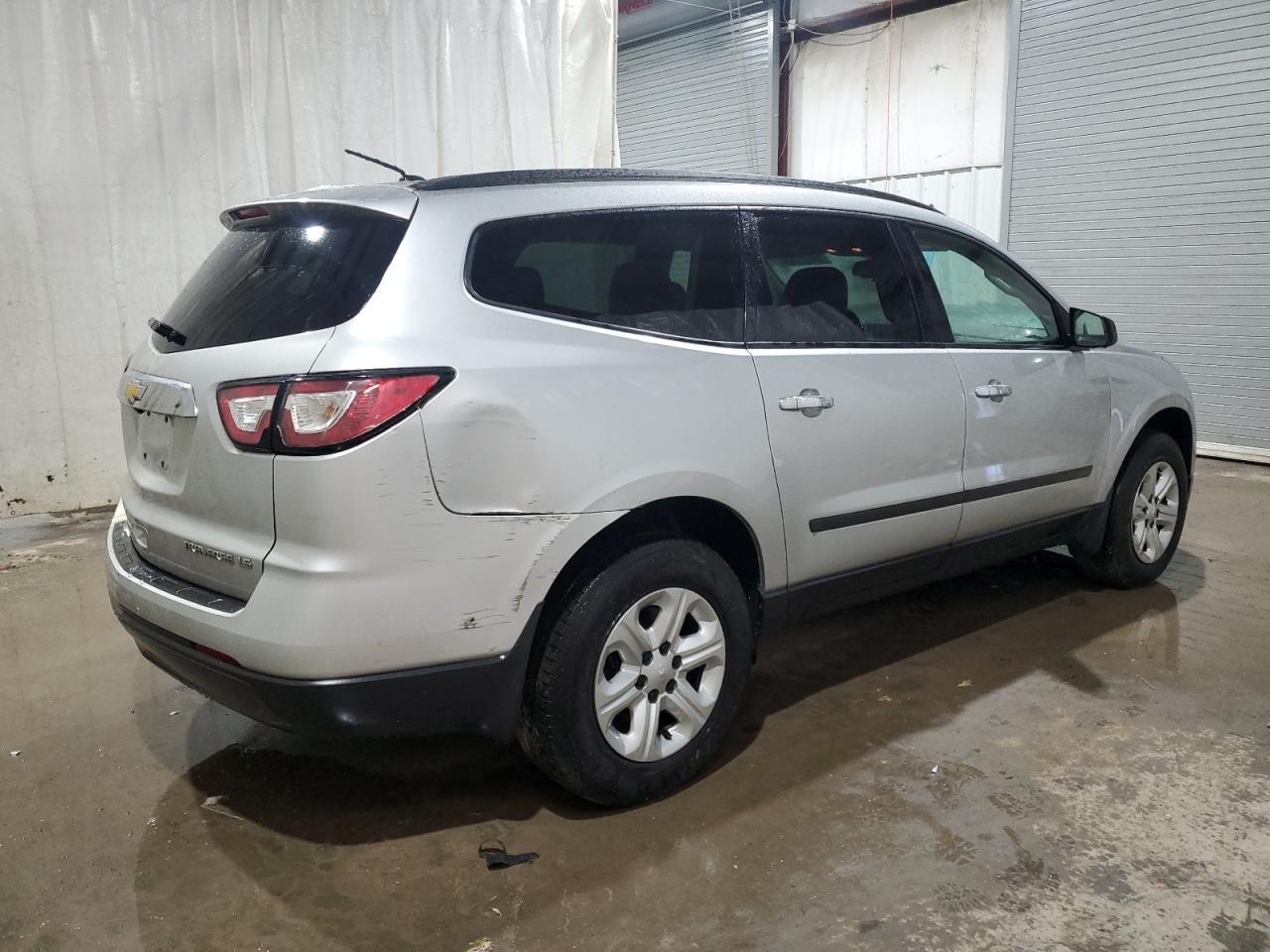2015 CHEVROLET TRAVERSE L - Image 3