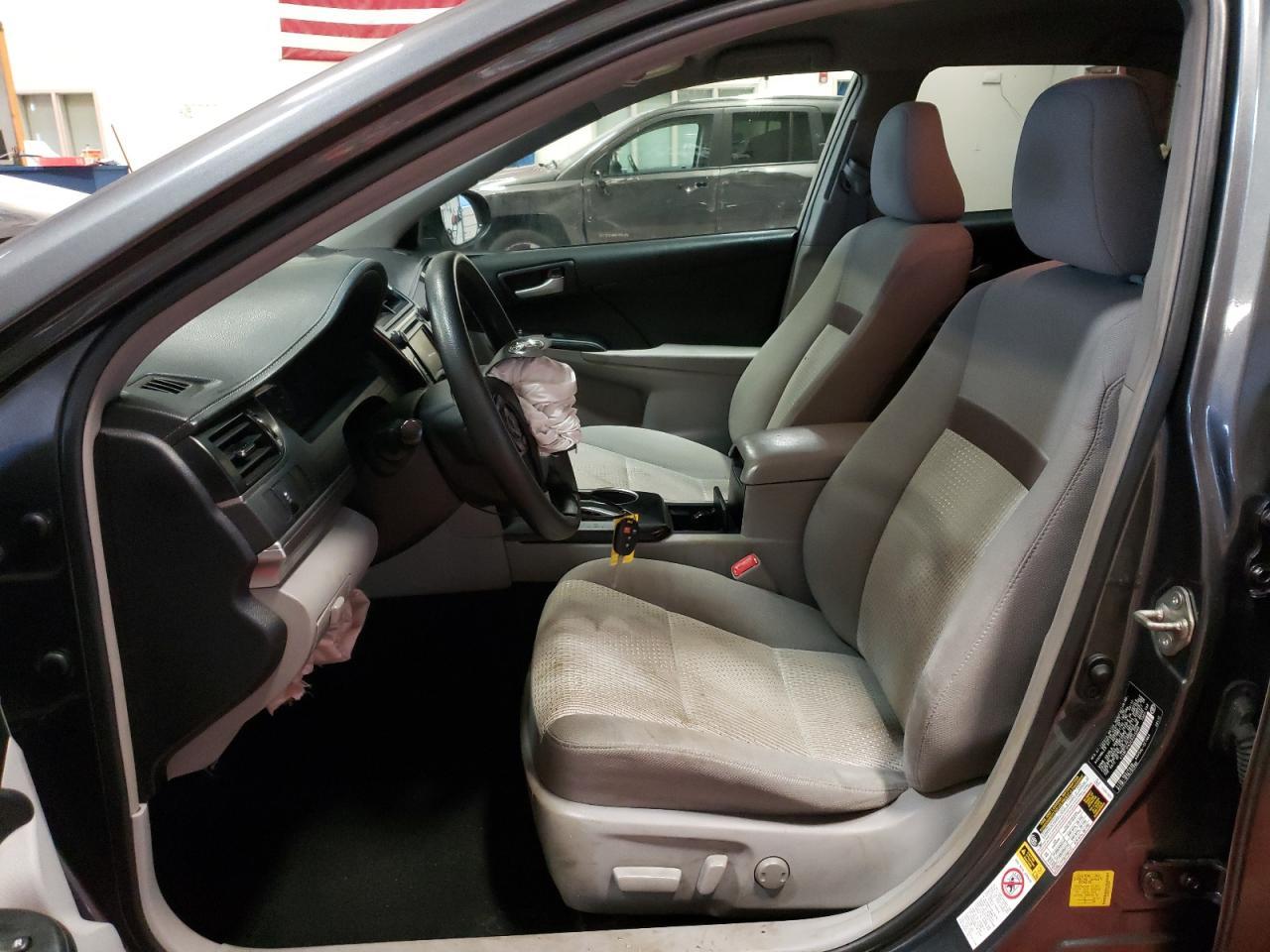 2014 TOYOTA CAMRY L - Фото 7