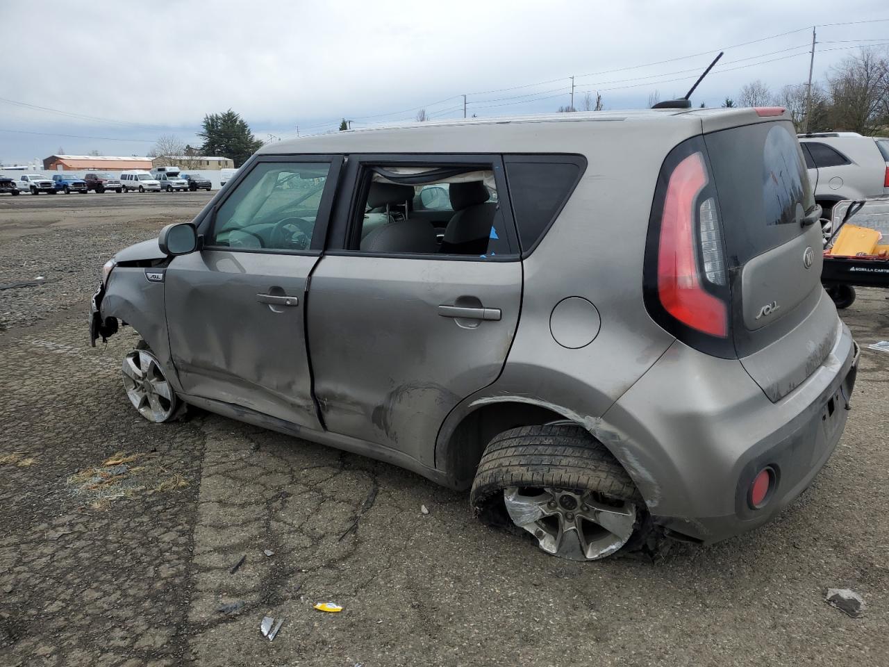 2017 KIA SOUL - Фото 2