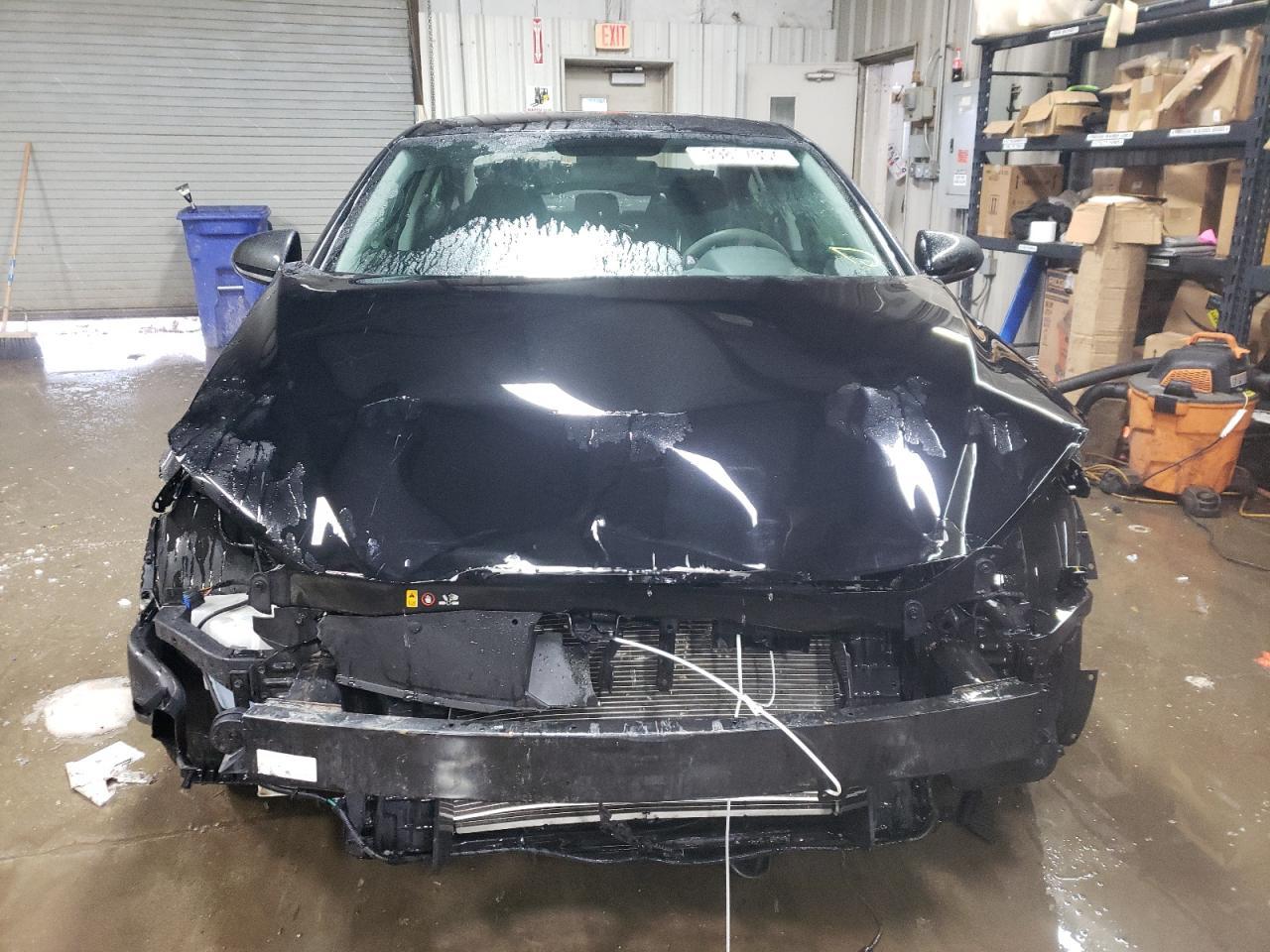 2018 HYUNDAI ELANTRA SE - Image 5