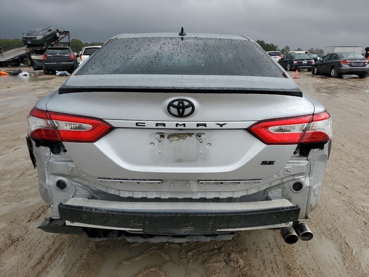 2020 TOYOTA CAMRY SE - Image 6