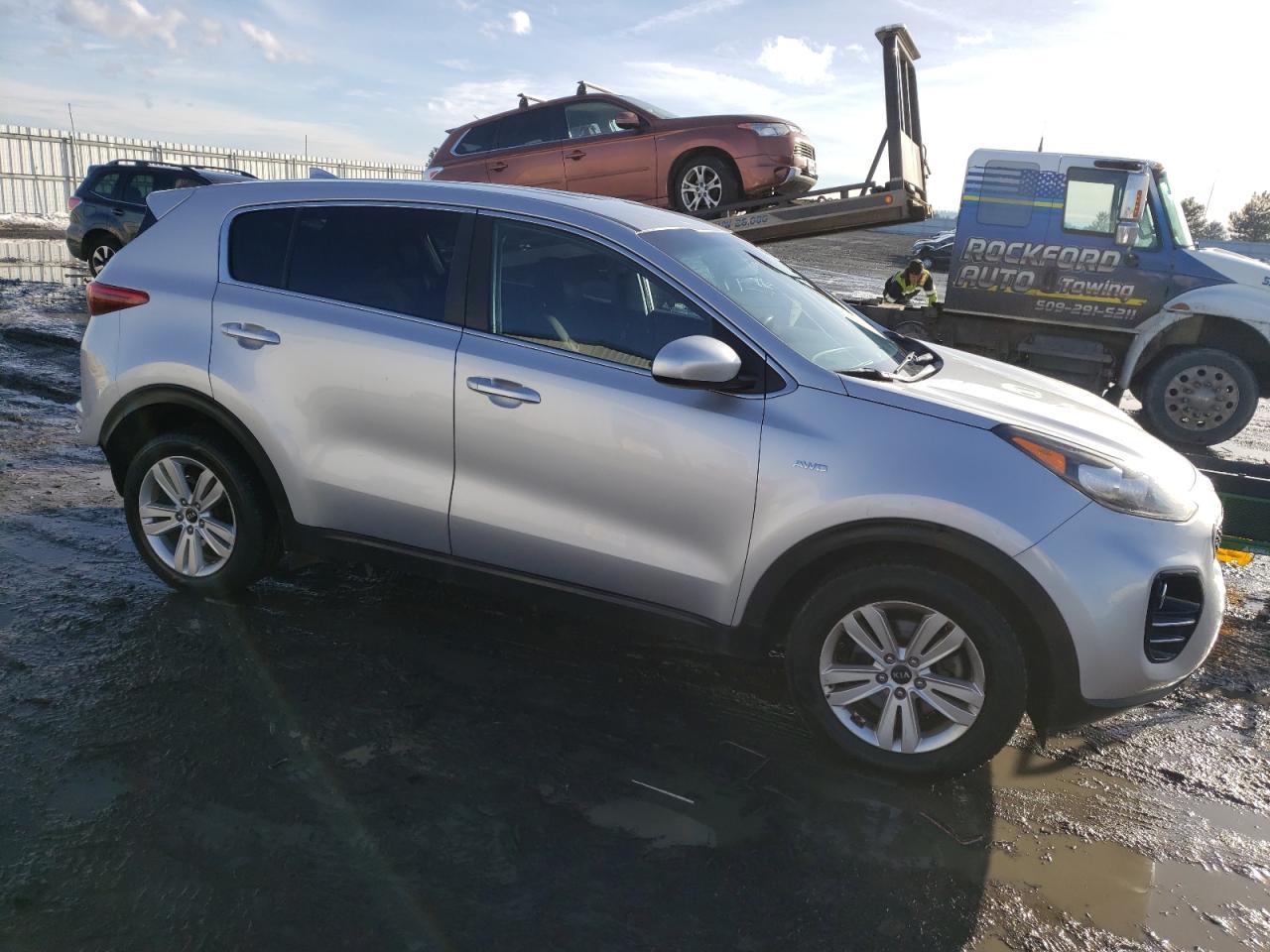 2017 KIA SPORTAGE L - Фото 4