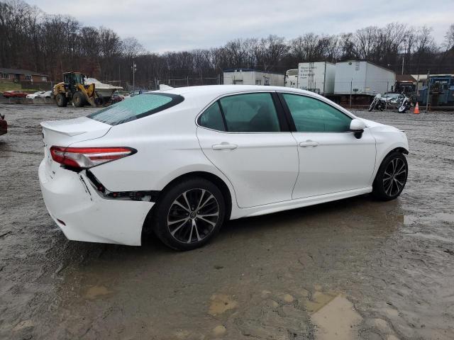 2020 Toyota Camry Se - Фото 3