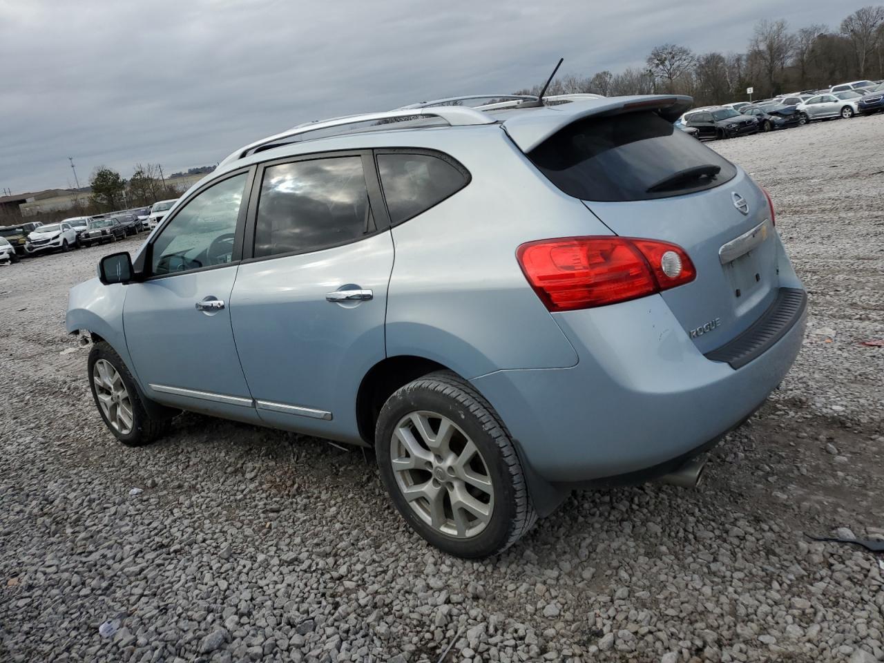 2013 NISSAN ROGUE S - Image 2
