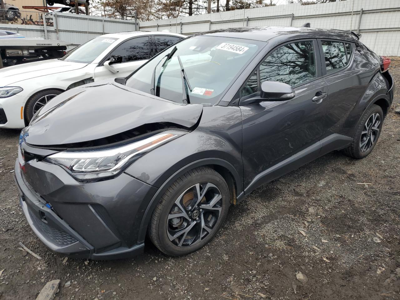 2021 TOYOTA C-HR XLE car image