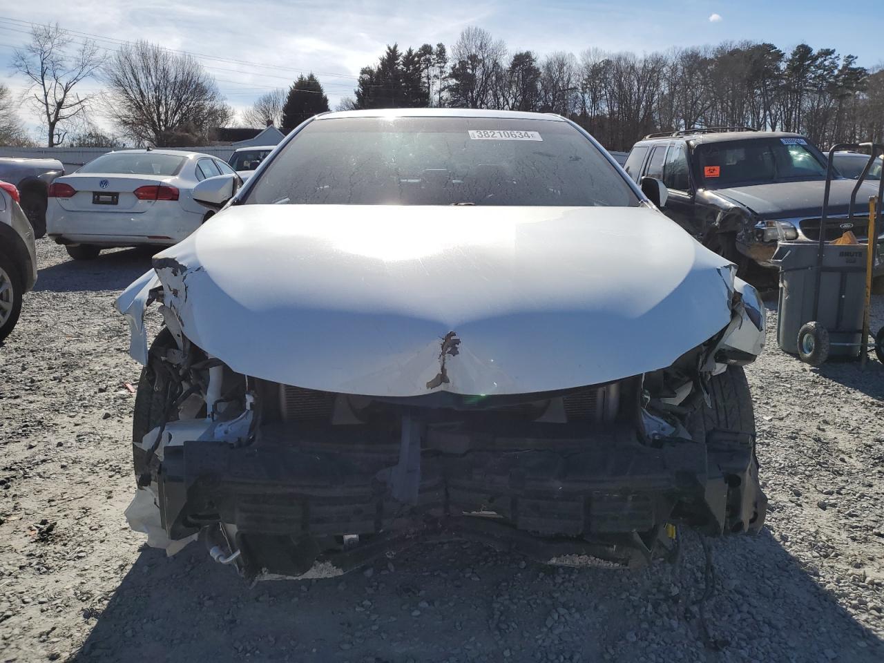2016 TOYOTA CAMRY LE - Фото 5