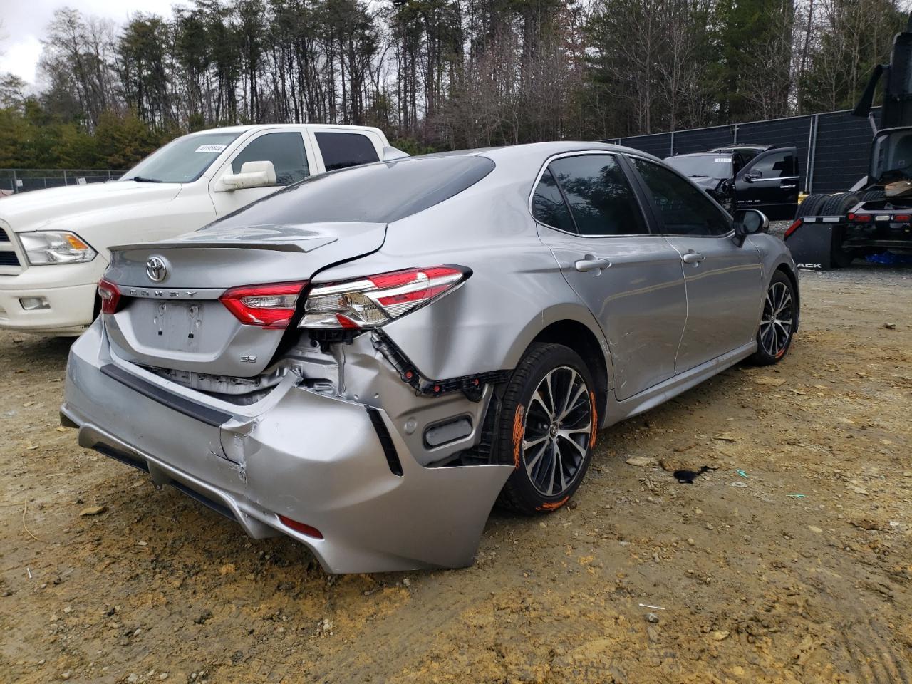 2019 TOYOTA CAMRY L - Image 3