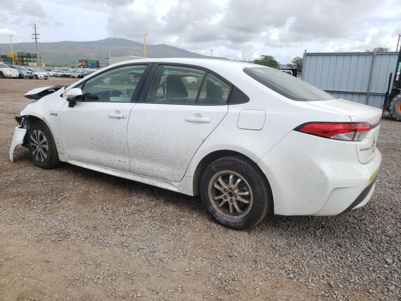 2020 TOYOTA COROLLA LE - Фото 2