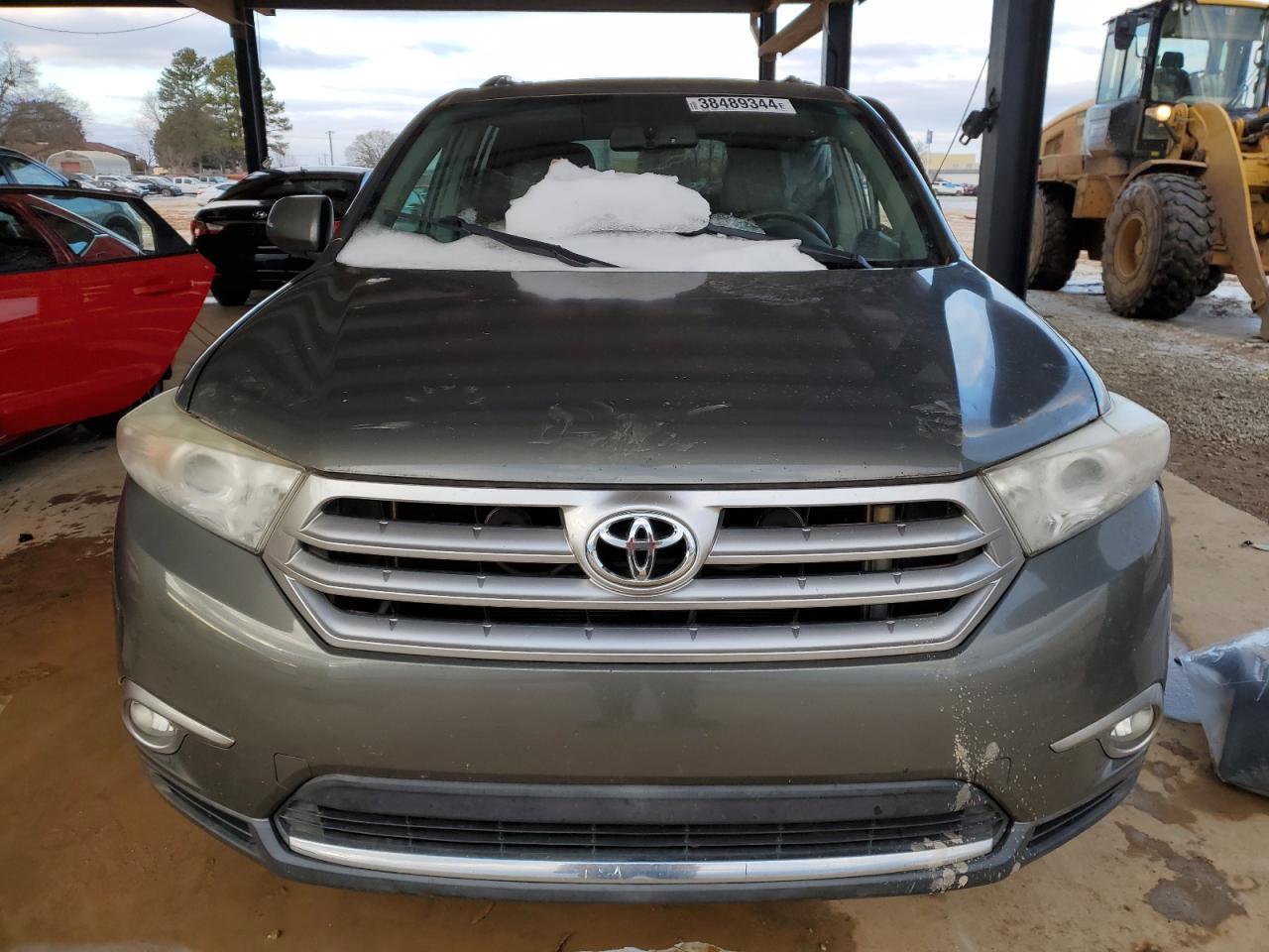 2011 TOYOTA HIGHLANDER - Фото 5