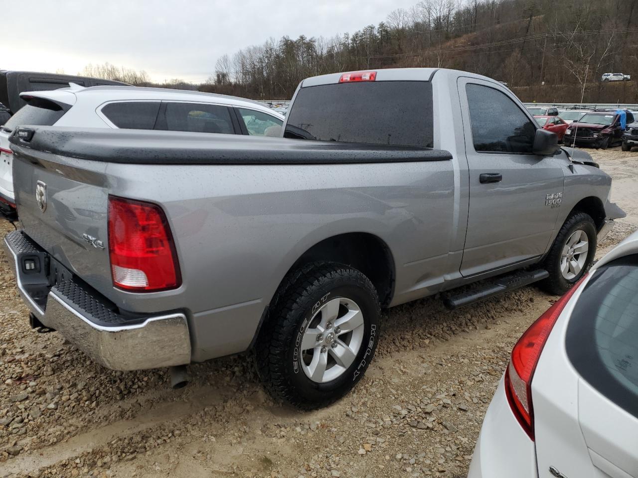 2019 RAM 1500 CLASS - Фото 3