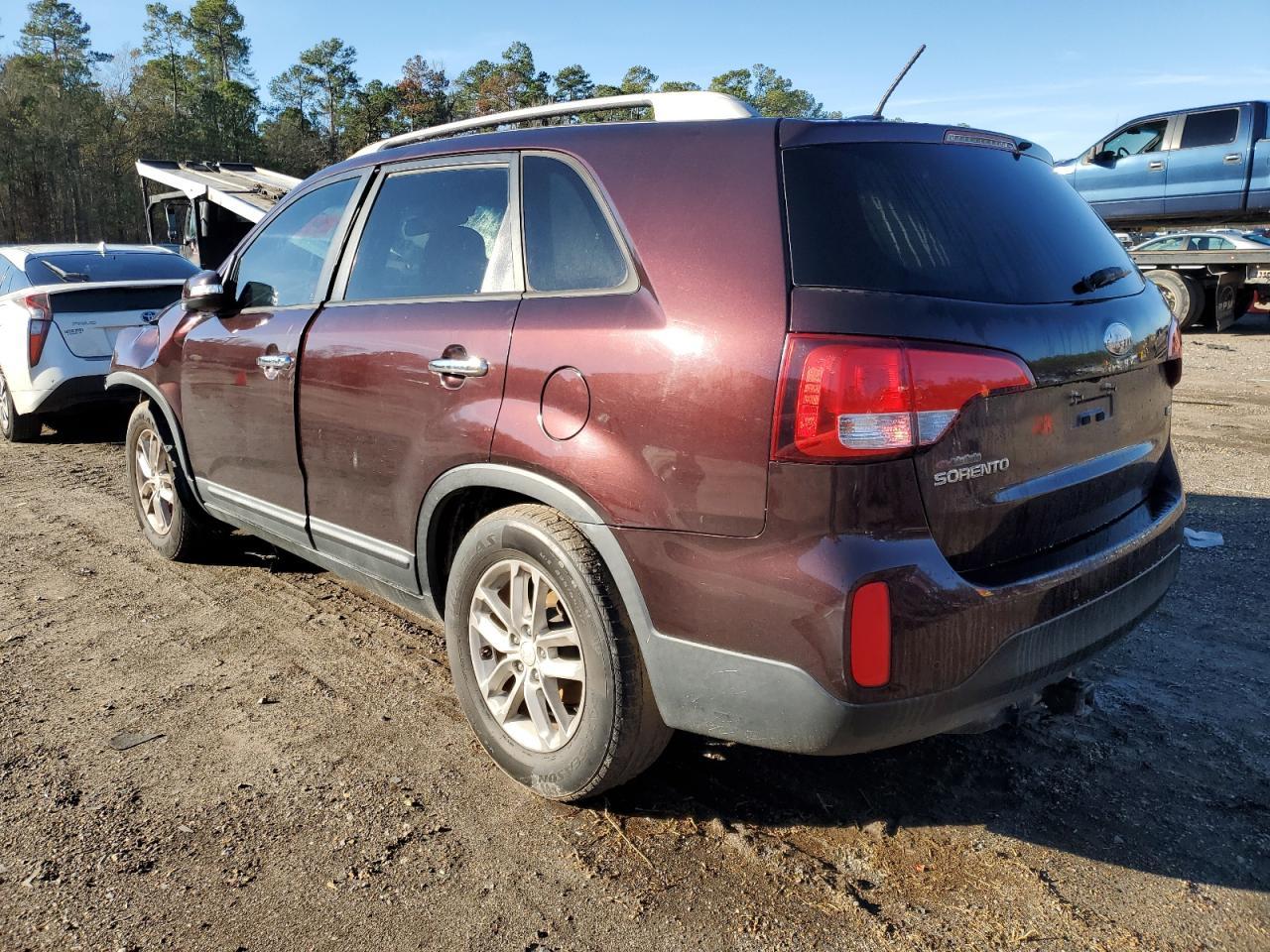 2015 KIA SORENTO LX - Image 2