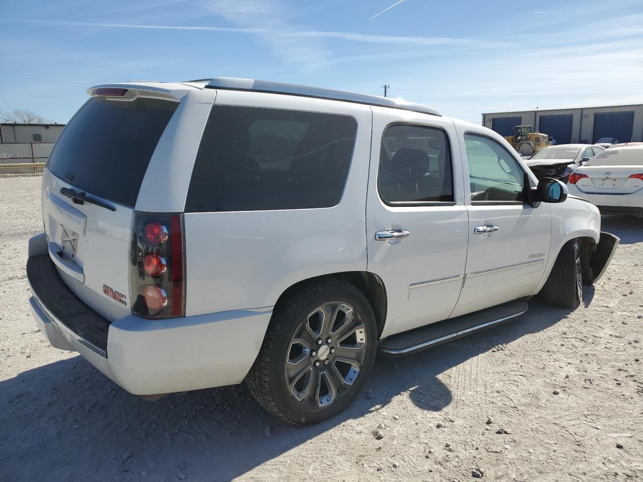 2012 GMC YUKON DENA - Фото 3