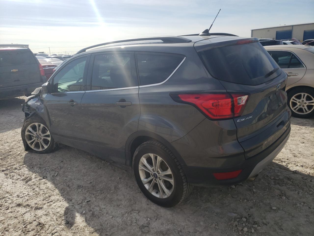 2019 FORD ESCAPE SEL - Image 2