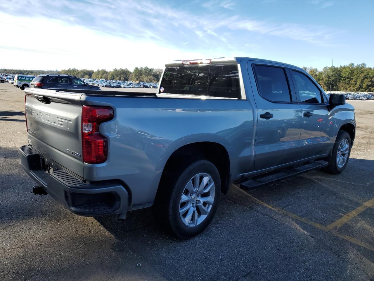 2023 CHEVROLET SILVERADO - Image 3