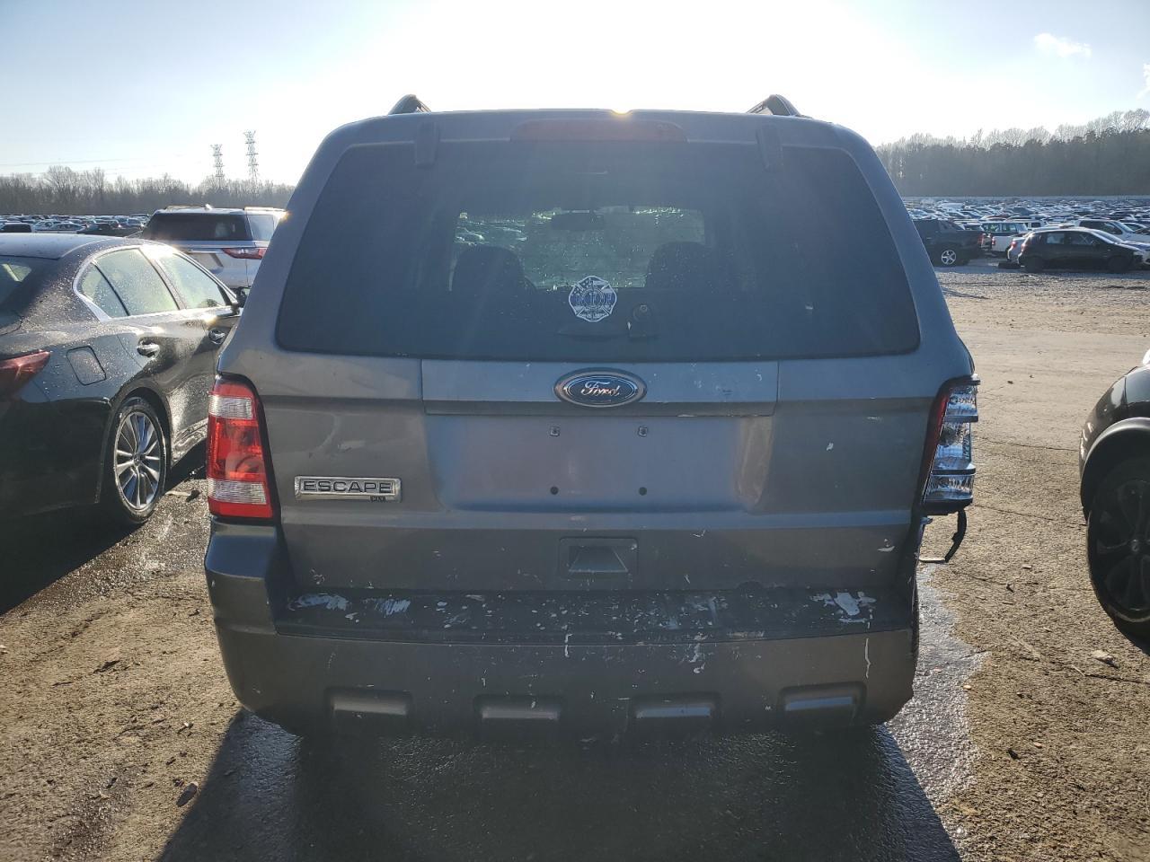 2010 FORD ESCAPE XLT - Фото 6