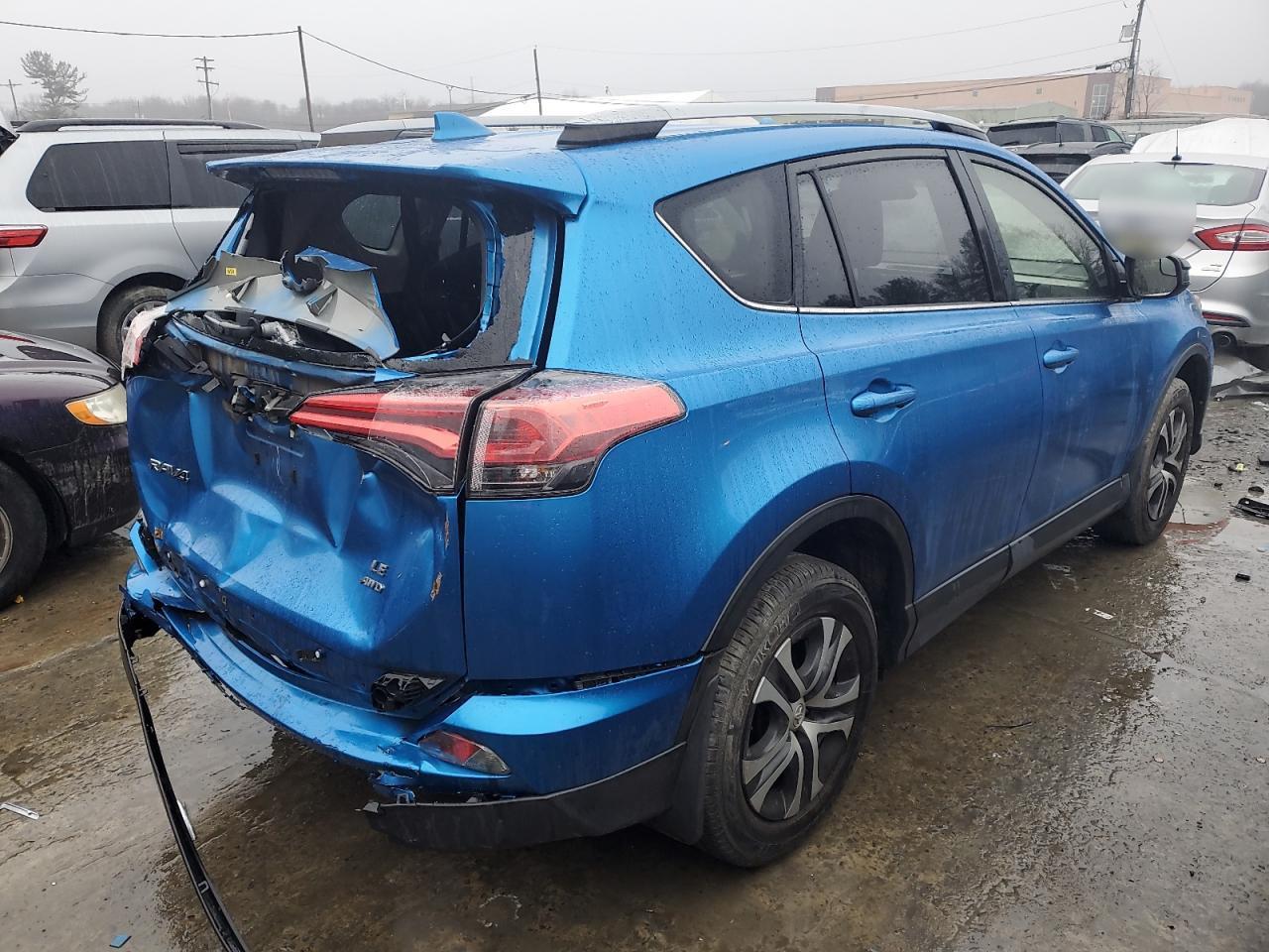 2018 TOYOTA RAV4 LE - Image 3