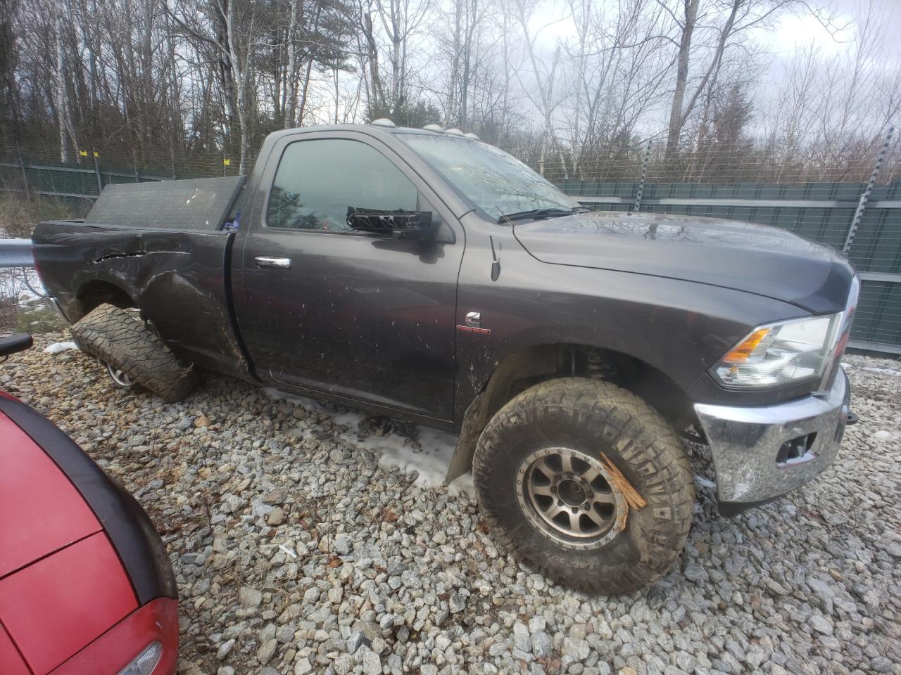 2018 RAM 2500 SLT - Image 4