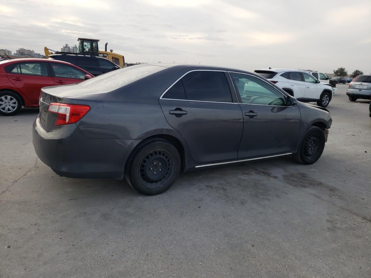 2014 TOYOTA CAMRY L - Фото 3
