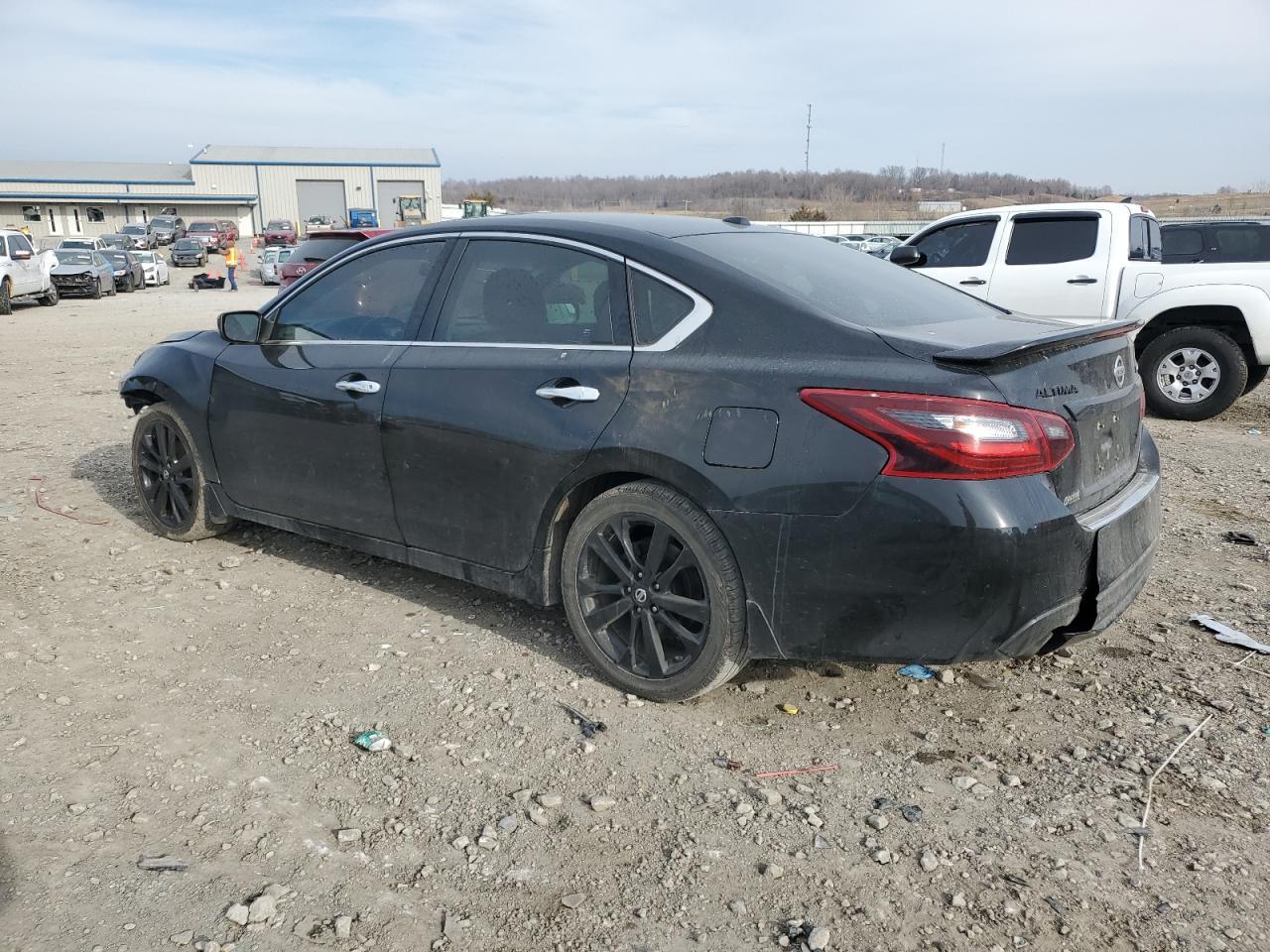 2018 NISSAN ALTIMA 2.5 - Фото 2