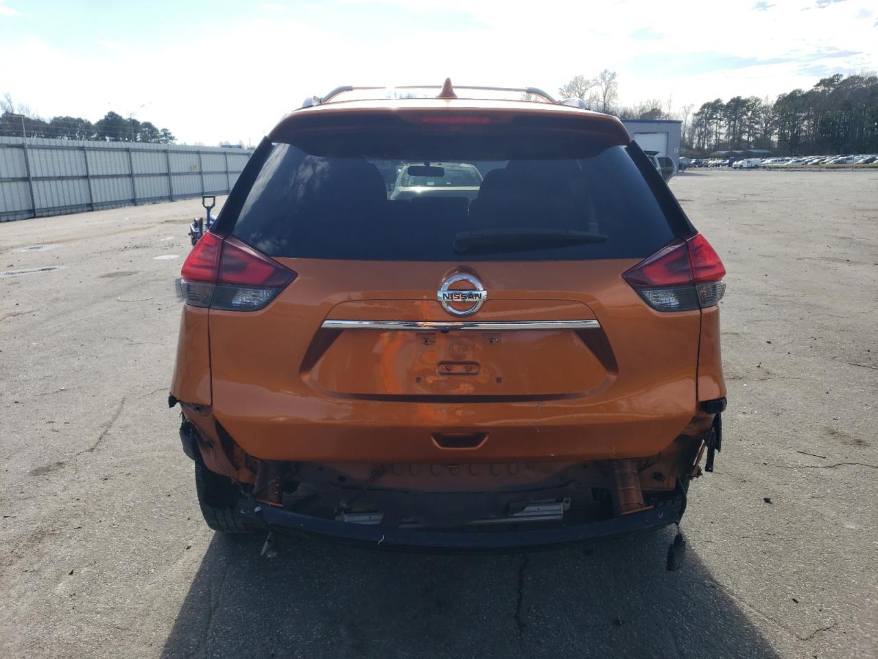 2017 NISSAN ROGUE S - Фото 6