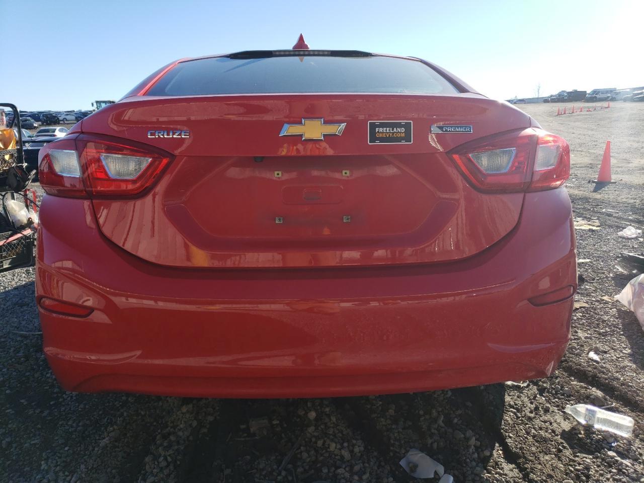 2017 CHEVROLET CRUZE PREM - Image 6