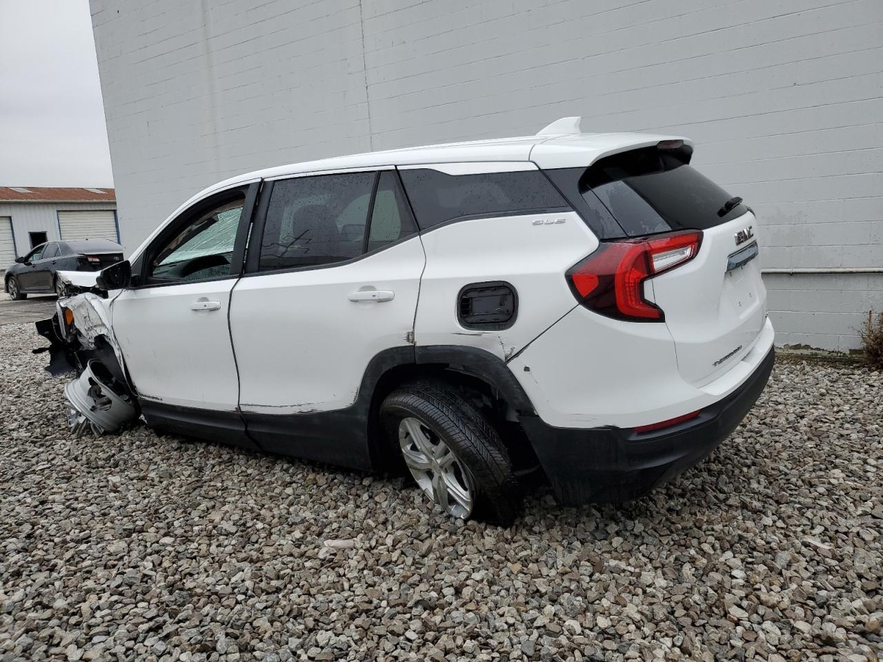 2023 GMC TERRAIN SL - Фото 2