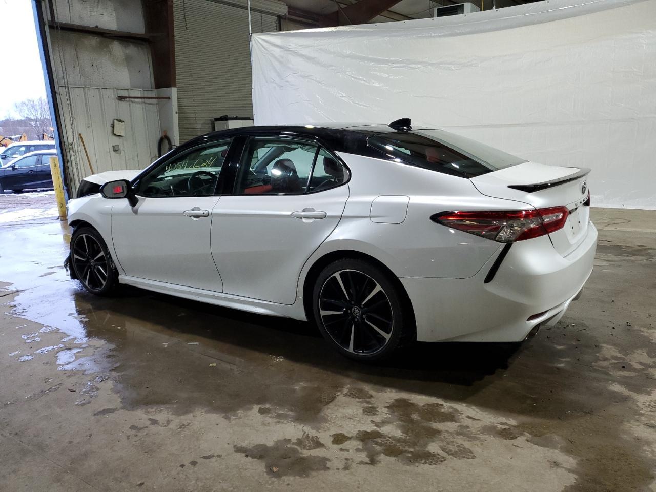 2019 TOYOTA CAMRY XSE - Image 2