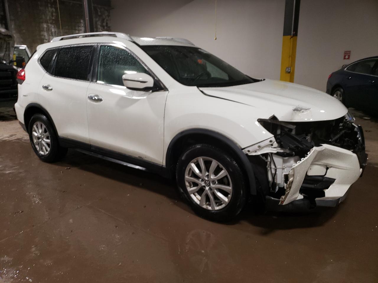 2017 NISSAN ROGUE S - Image 4