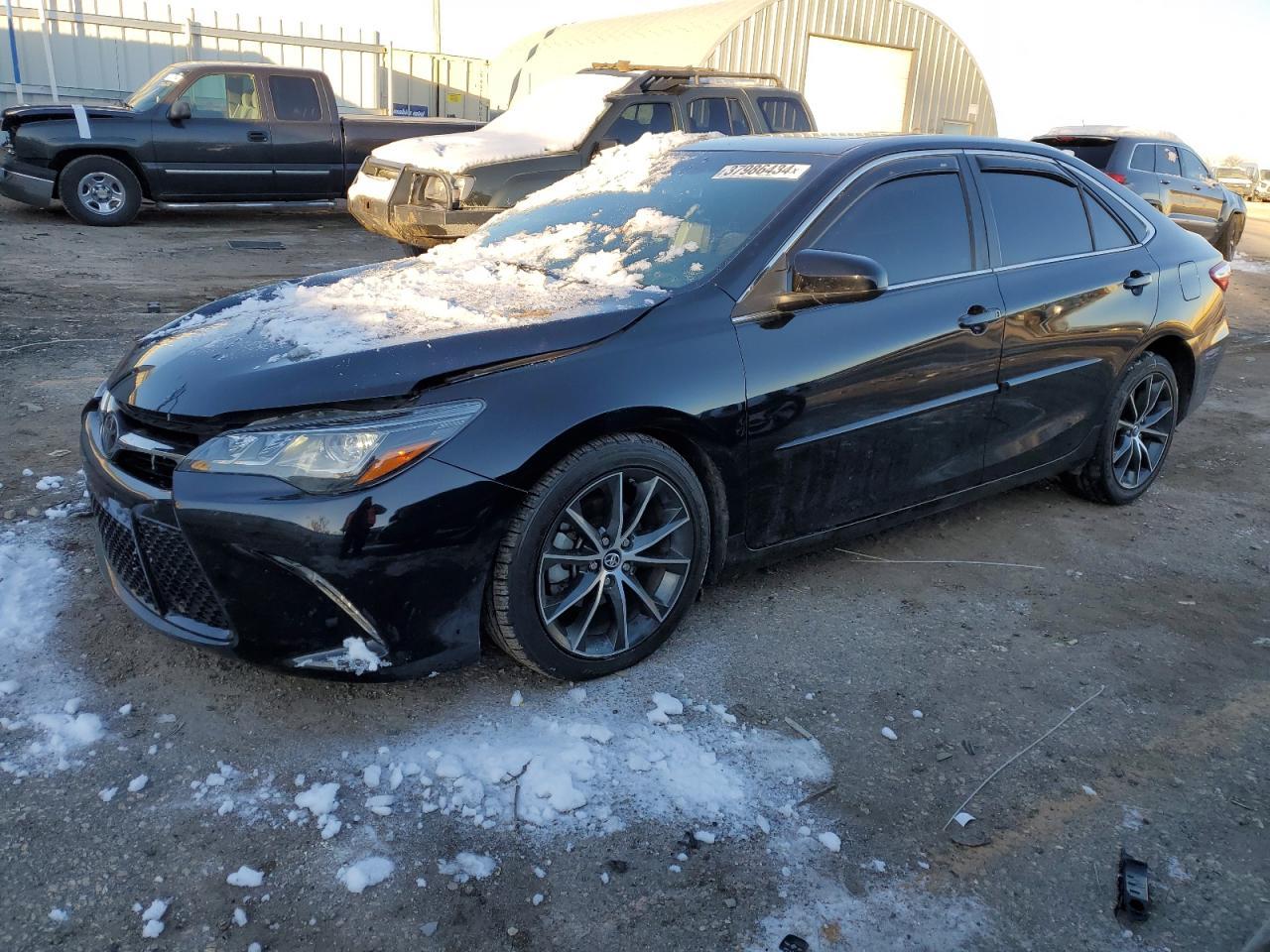 2016 TOYOTA CAMRY XSE