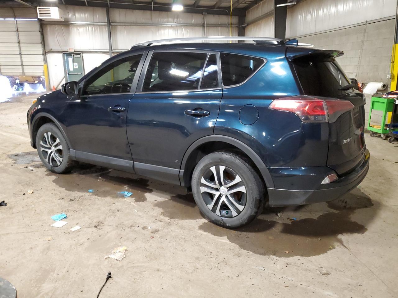 2018 TOYOTA RAV4 LE - Image 2