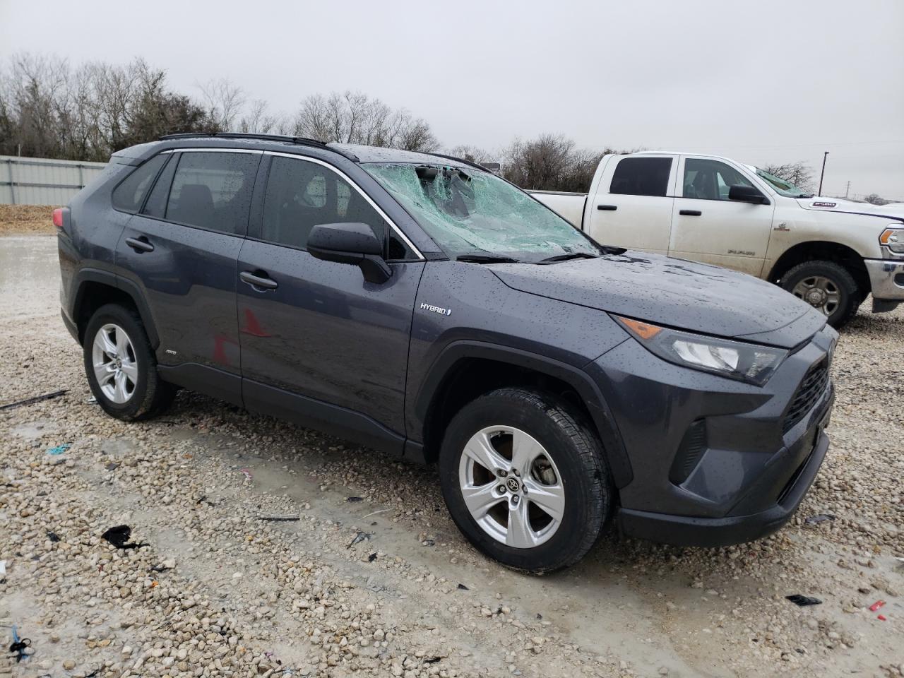 2021 TOYOTA RAV4 LE - Image 4
