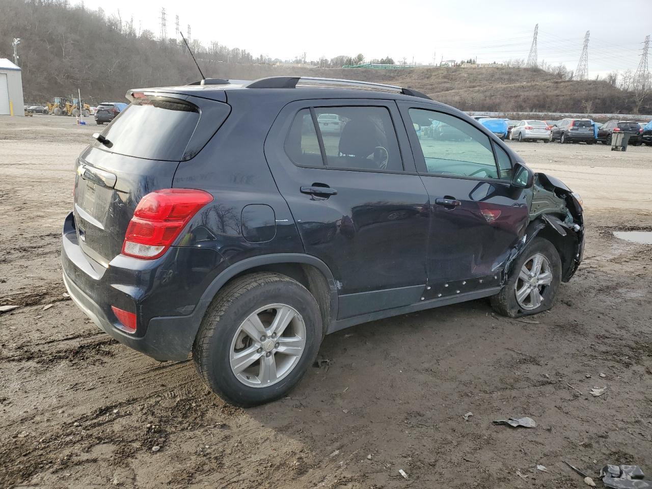 2021 CHEVROLET TRAX 1LT - Фото 3