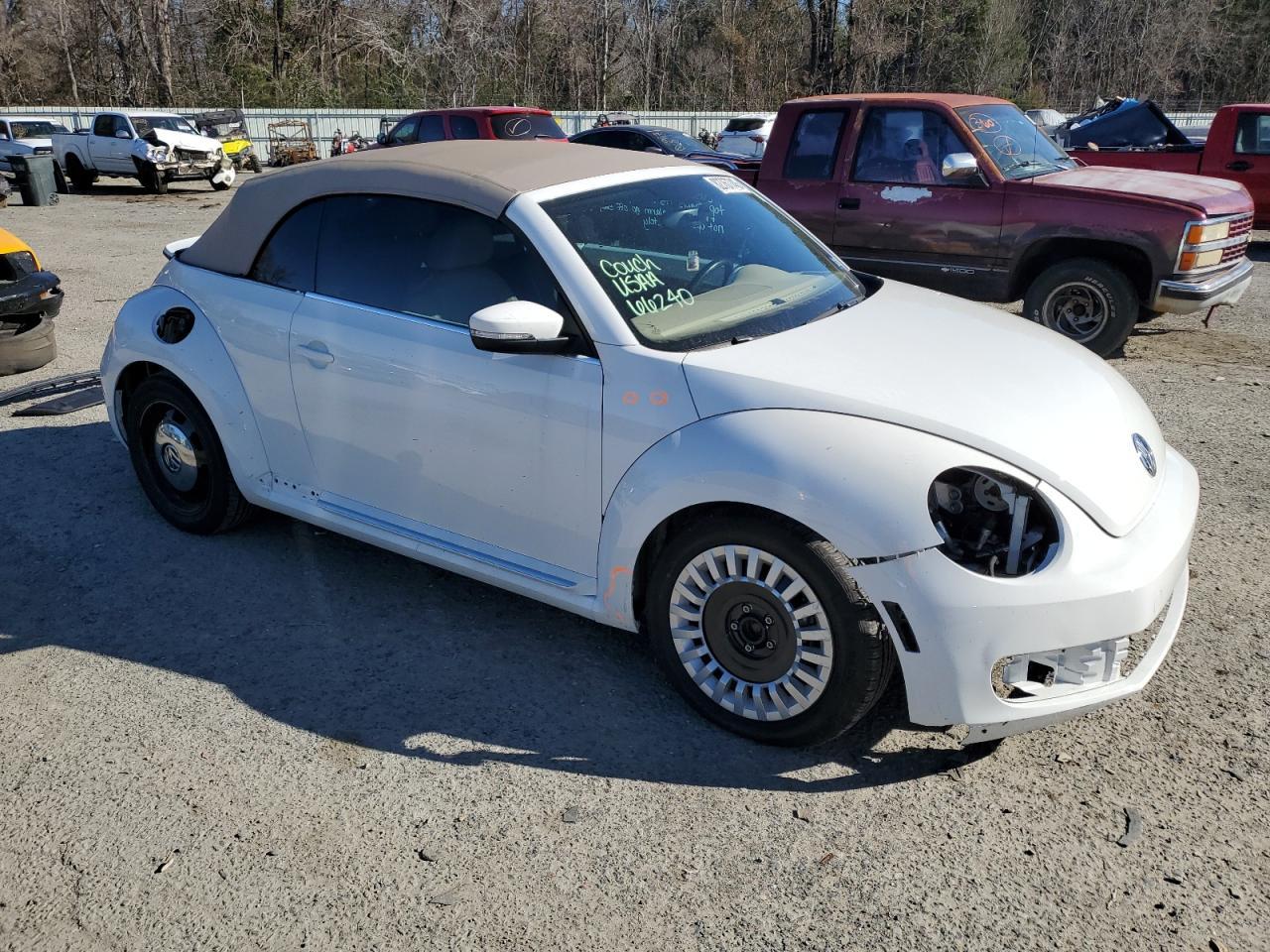 2014 VOLKSWAGEN BEETLE - Image 4